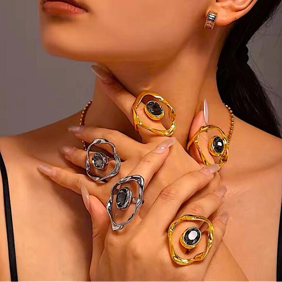 Czech Silver Crumpled Orbit Ring, Geometric Ring, Creative, Big Diamond - Picture 8 of 10